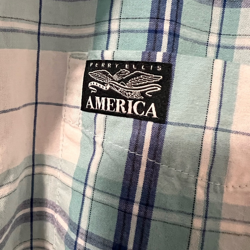 Perry Ellis Blue and White Plaid Casual‎ Shirt - Picture 2 of 3